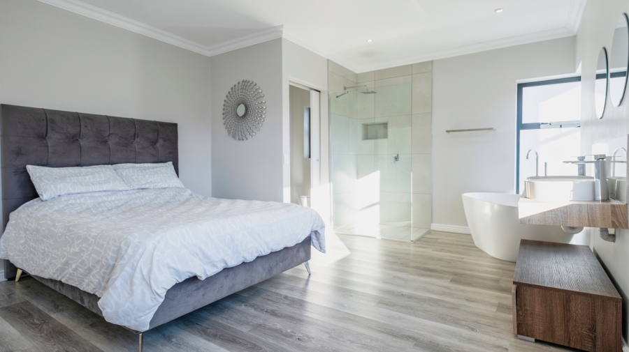 4 Bedroom Property for Sale in Welgelegen Western Cape